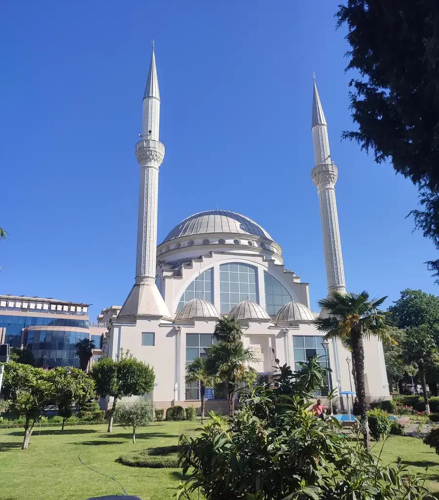 Scutari cosa vedere, Moschea Ebu Bekr