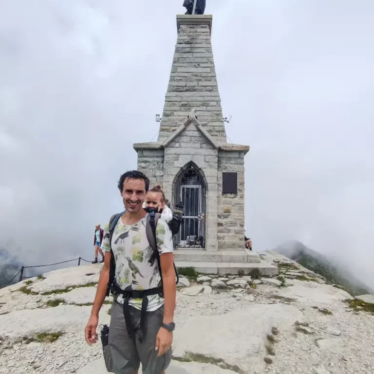 Escursione alla Colma di Mombarone, la conquista della vetta