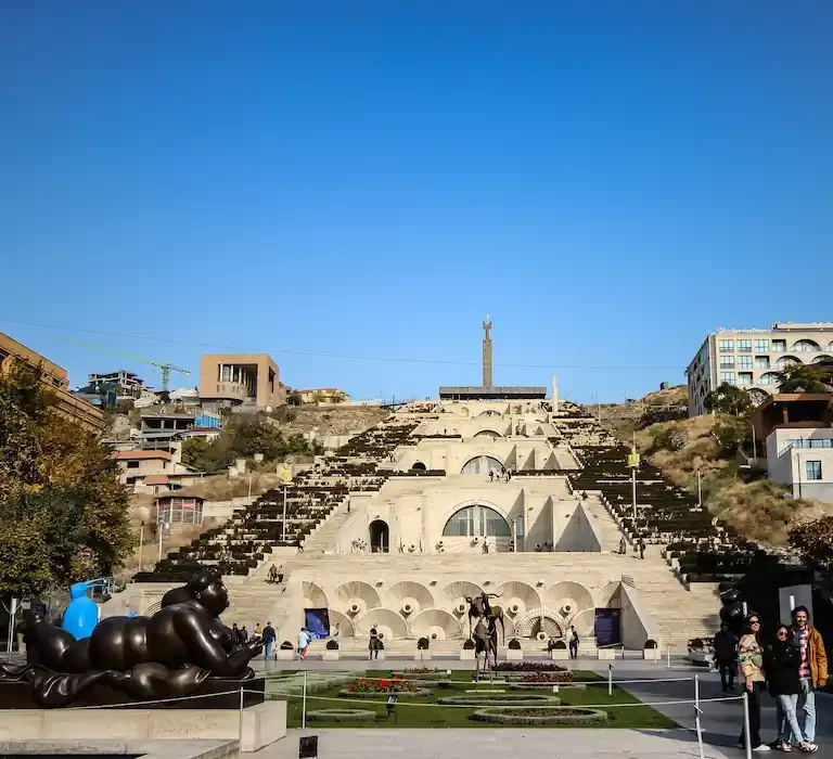 Cosa vedere a Yerevan. Cascata