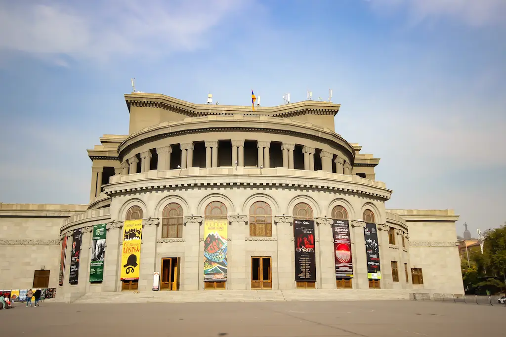 Cosa vedere a Yerevan. Teatro dell'Opera